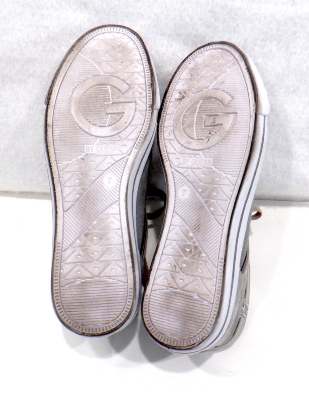 G by Guess Women's Mid-top Sneakers Size 7 - Picture 11 of 15